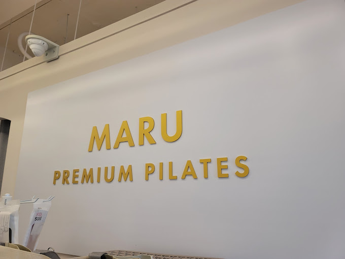 MARU PREMIUM PILATES 사인